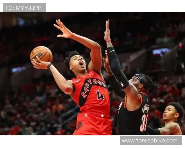 2换1最烂买卖！33+10+10+4！这新秀真打出来了